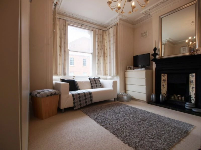 1 bedroom flat, 1 Flat D Chesnut Road Seven Sisters London