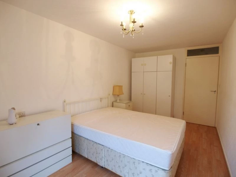 1 bedroom flat, 108 Shepherdess Walk Islington London