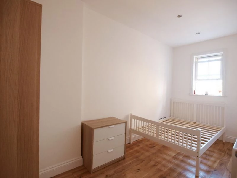 2 bedrooms flat, 390 Flat 1 Hornsey Road Finsbury Park London