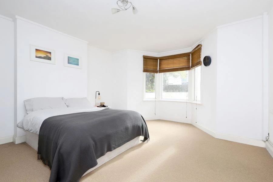 3 bedrooms flat, 35 Flat 1 Drayton Park Islington London