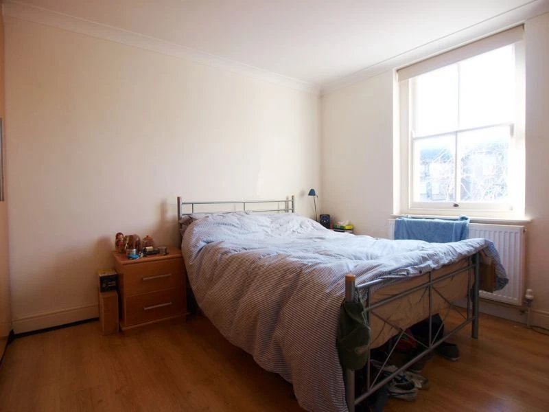 2 bedrooms flat, 7 Flat 3 Beatrice Road Finsbury Park London