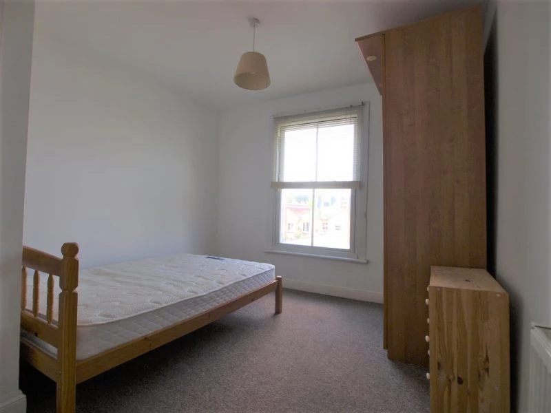 3 bedrooms flat, 29-31 Flat 4 Allen Road Stoke Newington London