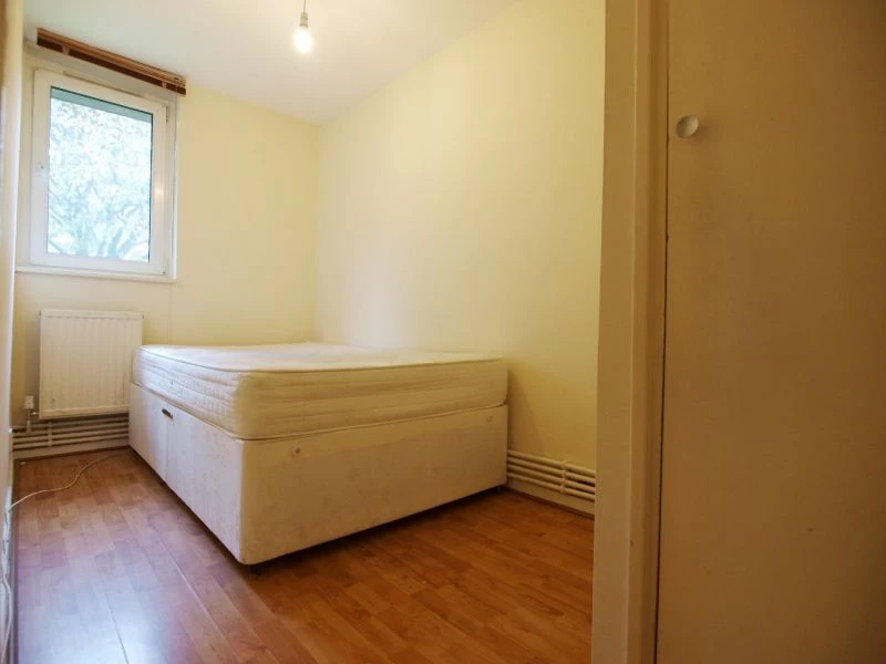 3 bedrooms flat, 26 Beachcroft Way Archway London