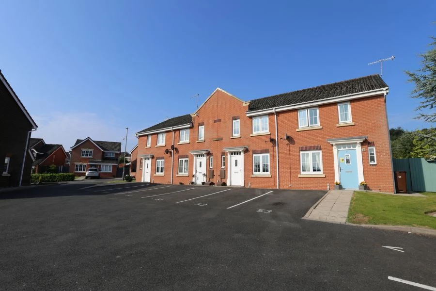 3 bedrooms town house, 51 Emerald Way Milton Stoke-On-Trent Staffs