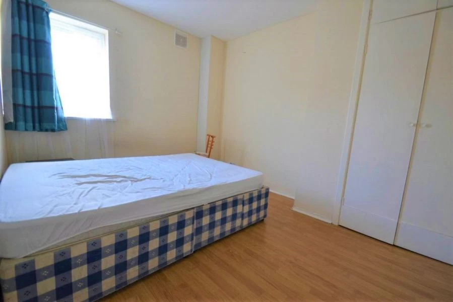 4 bedrooms maisonette, 14a Plashet Grove Upton Park London