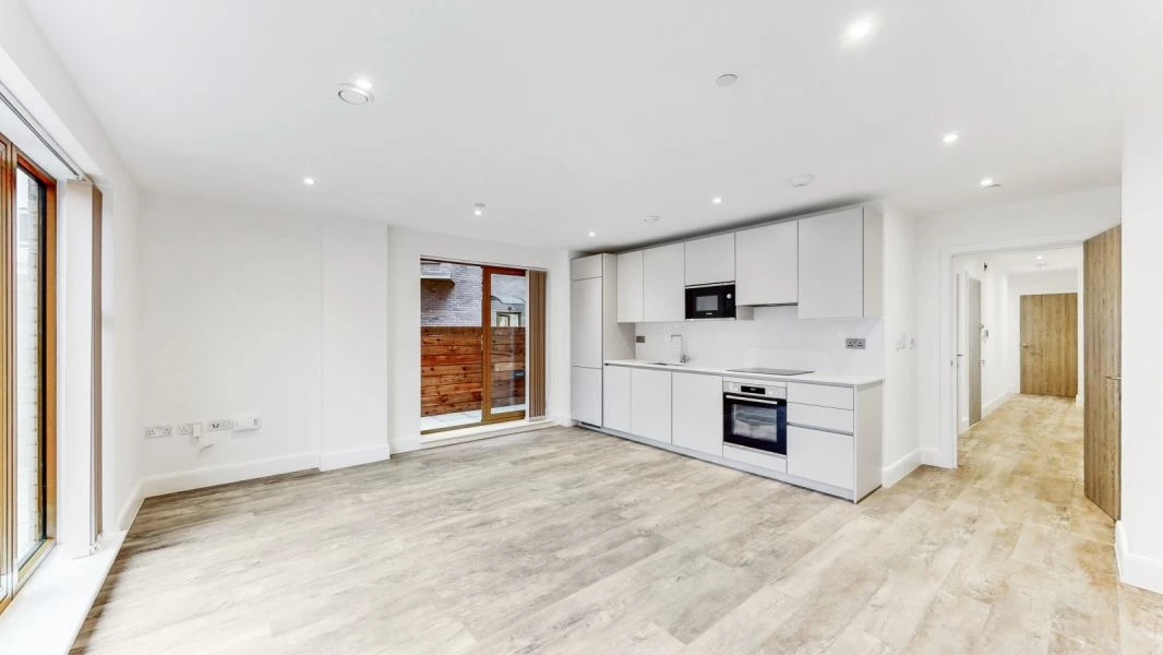 2 bedrooms apartment, 189b Flat 1 High Road Willesden Green London