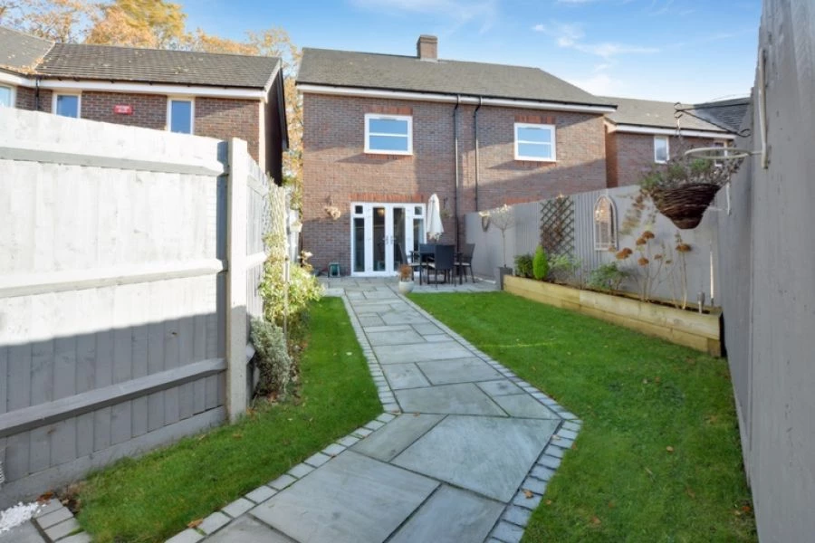 2 bedrooms semi detached, 4 Somerley Drive Forge Wood Crawley West Sussex