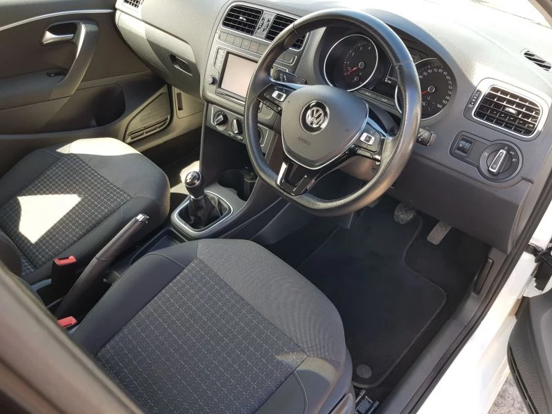 Volkswagen Polo 1.0 SE 5-DR *20 TAX* *SAT NAV* 2014