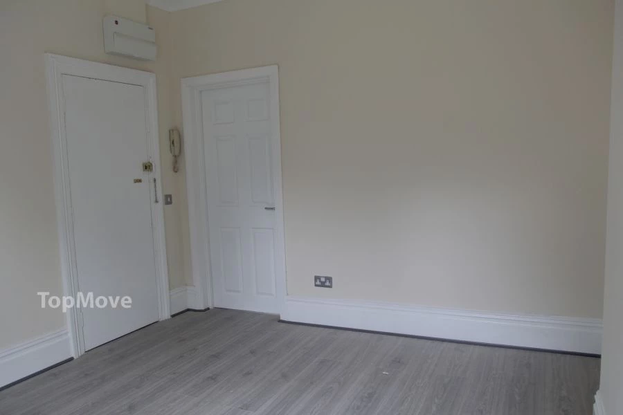 1 bedroom flat, 71 Flat 3 St Peters Road Croydon Surrey