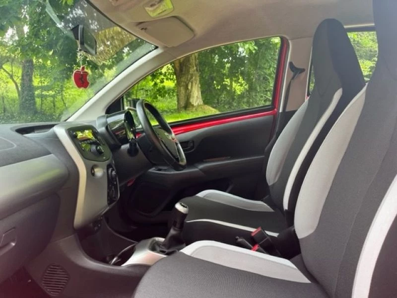 Toyota Aygo VVT-I X-PLAY 5-Door 2015