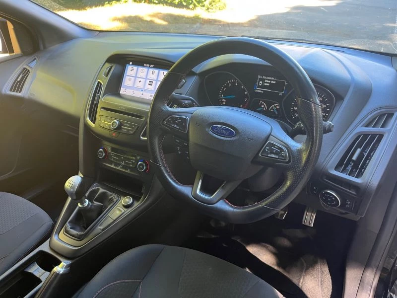 Ford Focus ST-LINE X 5-Door 2018