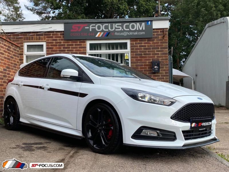 Ford Focus 2.0T EcoBoost ST-2 5dr 1 OWNER FROM NEW!! FULL FORD SERVICE HISTORY!! COMPLETELY ORIGINAL!! 2017
