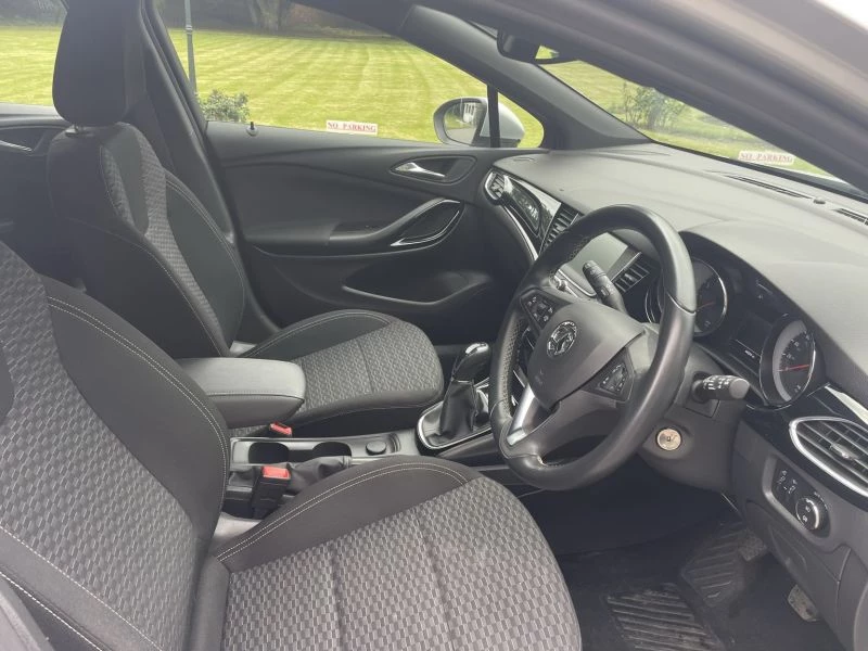 Vauxhall Astra 1.4T 16V 150 SRi 5dr 2017