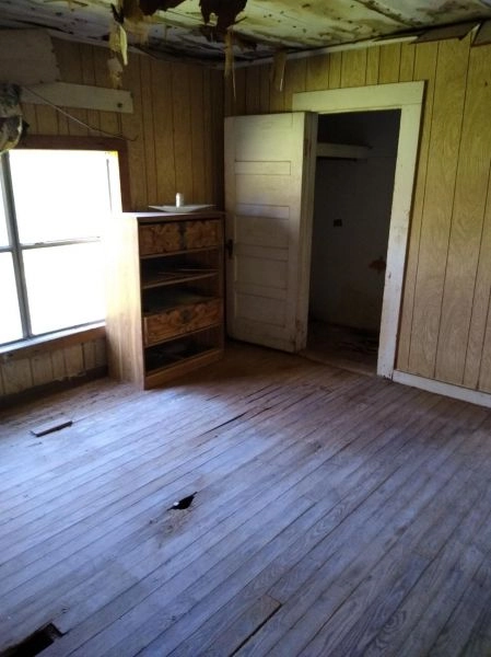 2 Beds 1 Bath Fixer Upper in Marshall TX