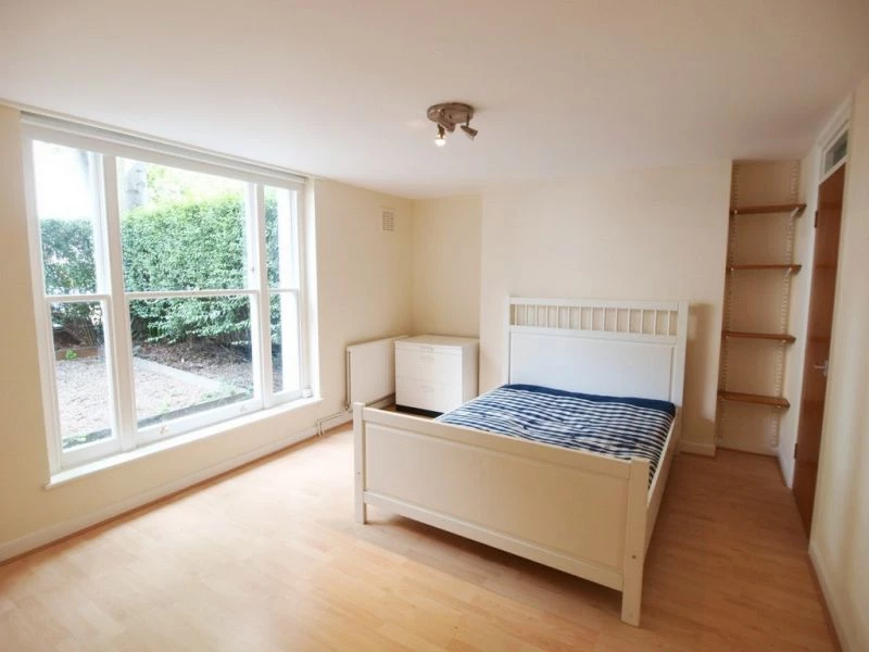 3 bedrooms flat, 30 Flat A Lawford Road Kentish Town London