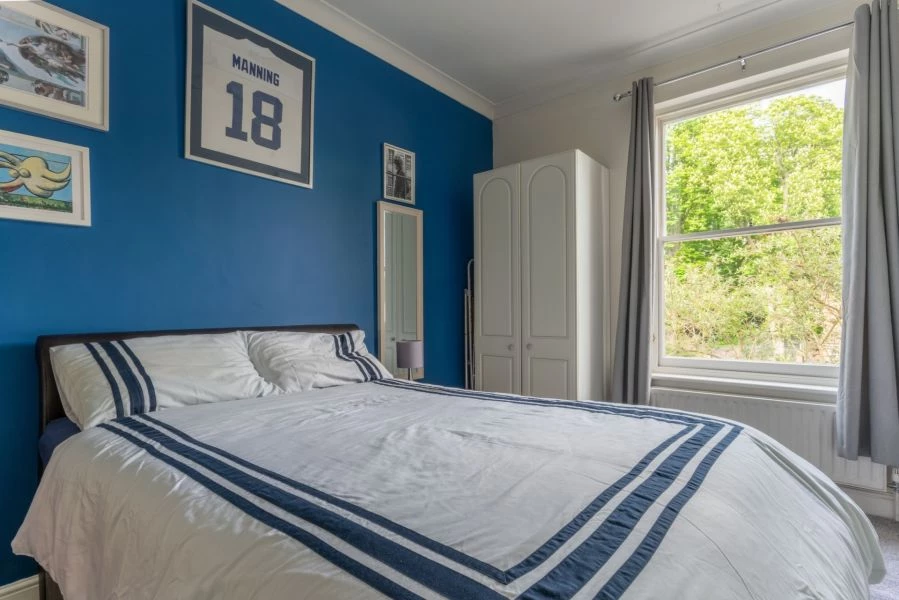 1 bedroom flat, 33 Flat 6 Glamorgan Road Hampton Wick Kingston Upon Thames