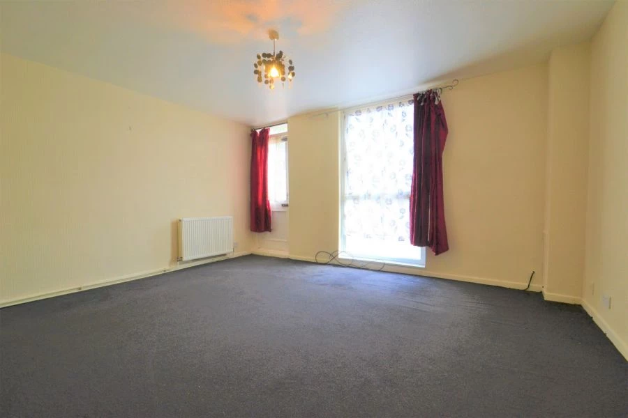 3 bedrooms house, 21 Pimpernel Way Romford London