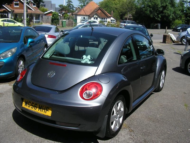 Volkswagen Beetle 1.6 Luna 3dr 2006