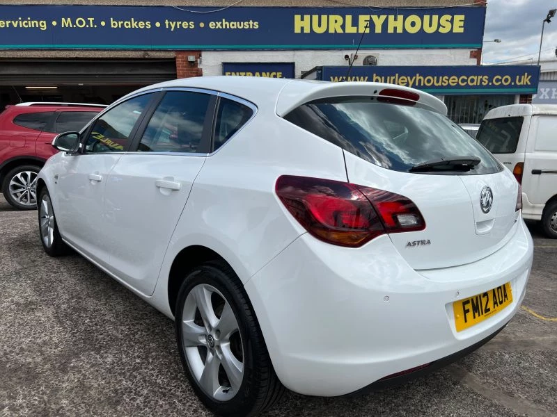 Vauxhall Astra 1.6i 16V SRi 5dr Auto 2012