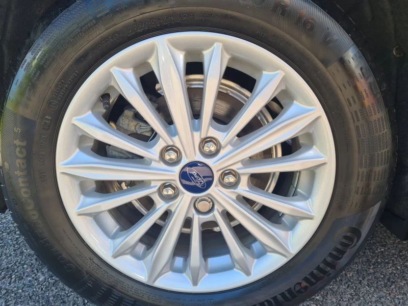 Ford Focus TITANIUM 5-Door 2018
