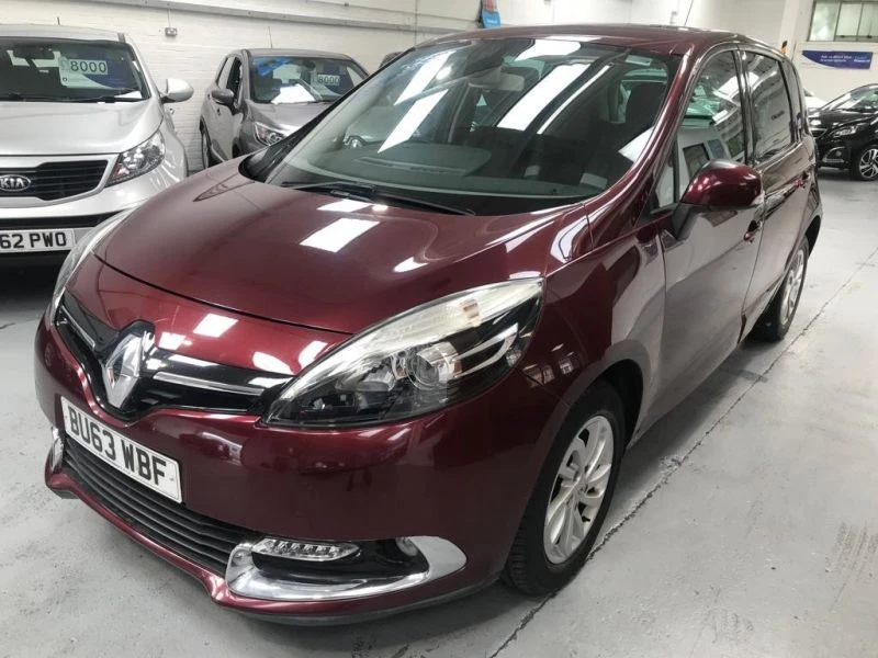 Renault Scenic 1.5 dCi Dynamique TomTom Energy 5dr [Start Stop] 2013