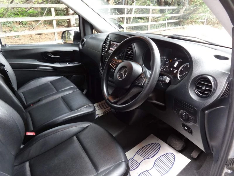 Mercedes-Benz Vito 114 BLUETEC TOURER PRO 5-Door 2019