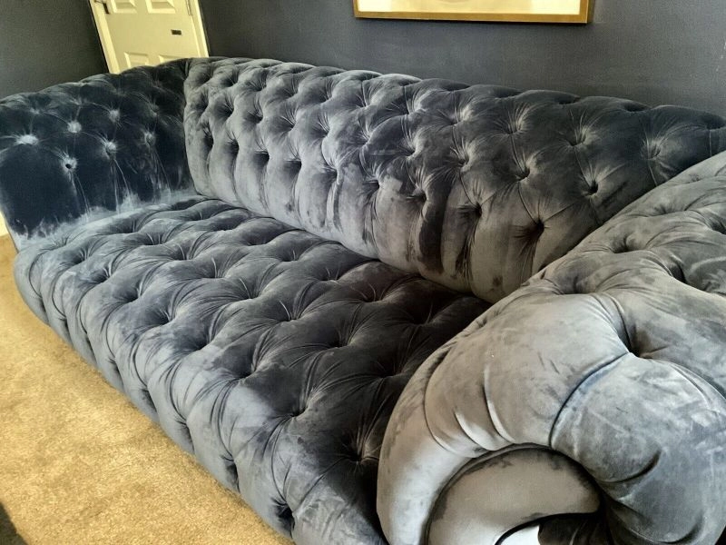 STUNNING Hardly used Chesterfield Sofa from DISTINCTIVE CHESTERFILEDS