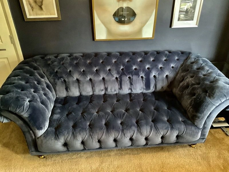 STUNNING Hardly used Chesterfield Sofa from DISTINCTIVE CHESTERFILEDS