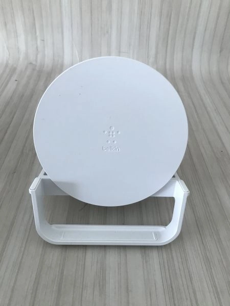 Belkin Sound Form Charge, Wireless Charger Speaker