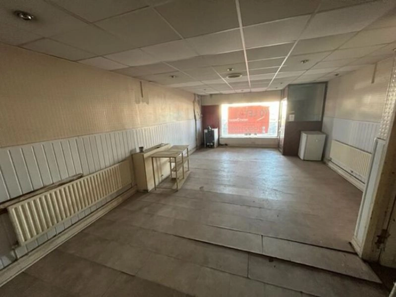 Shop to Let in Leicester [LE4 7AN]