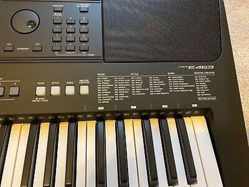 Yamaha PSR-E463 Touch Response Portable Keyboard 61 Key