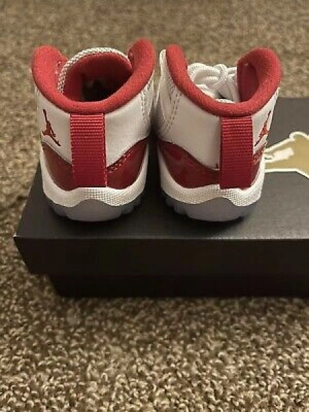 Ships Today* [sz.2c TD] Nike Jordan 11 Retro Cherry 2022 Toddler 378040-116