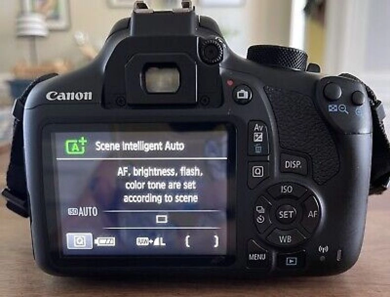 Canon EOS Rebel T6 18MP Digital SLR Camera EF S 18 55mm IS II Lens DS126621