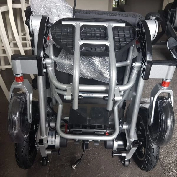 NEW!! SPECIAL! Light Weight! Mobility Power ELECTRIC WHEELCHAIR [26kg]