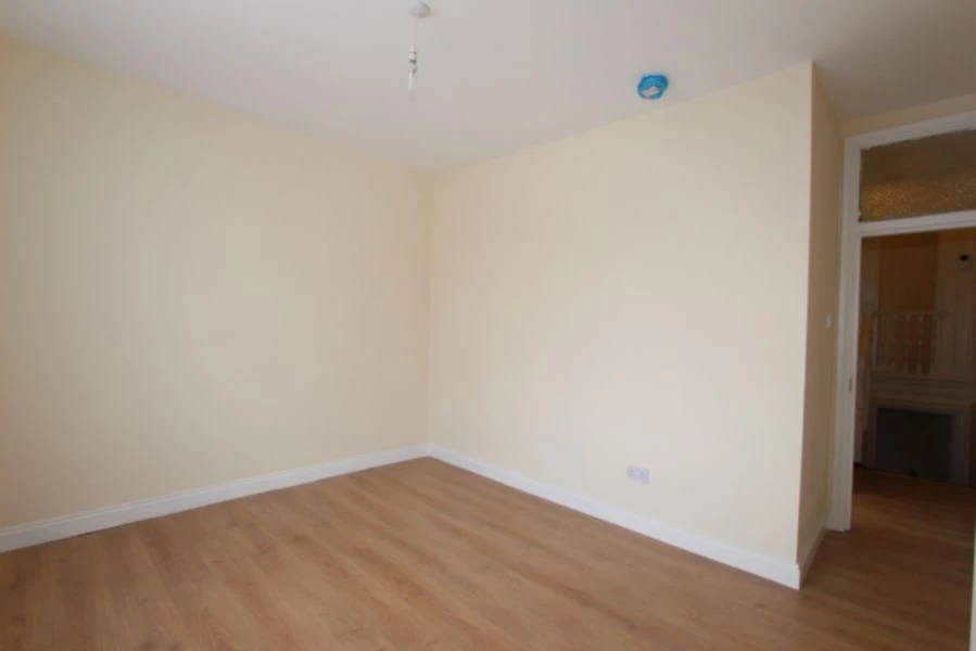 2 bedrooms flat, Flat 2 890 London Road Thornton Heath