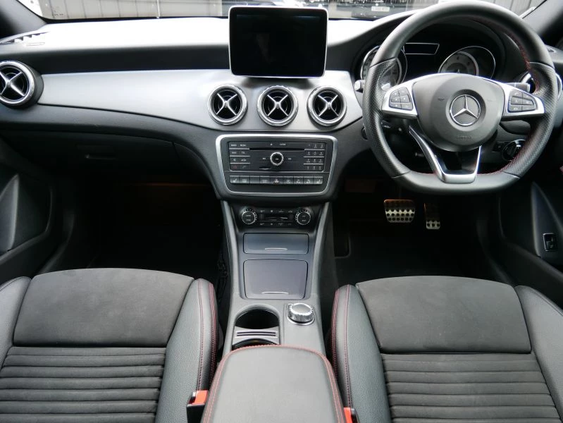 Mercedes-Benz GLA 220d 4Matic AMG Line 5dr Auto [Premium] 2015