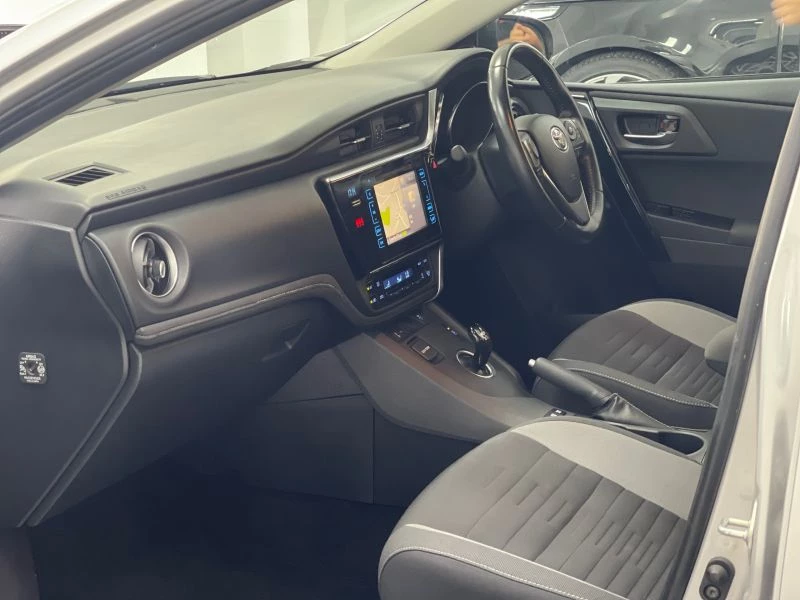 Toyota Auris VVT-I ICON TECH TOURING SPORTS 5-Door 2018