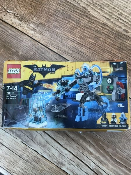 LEGo"Mr. Freeze Ice Attack Building Toy