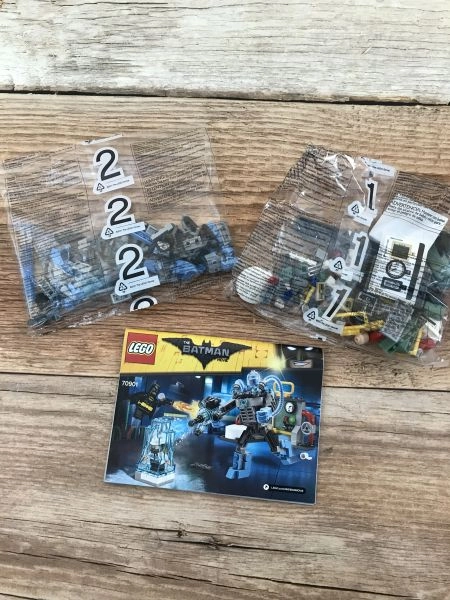 LEGo"Mr. Freeze Ice Attack Building Toy