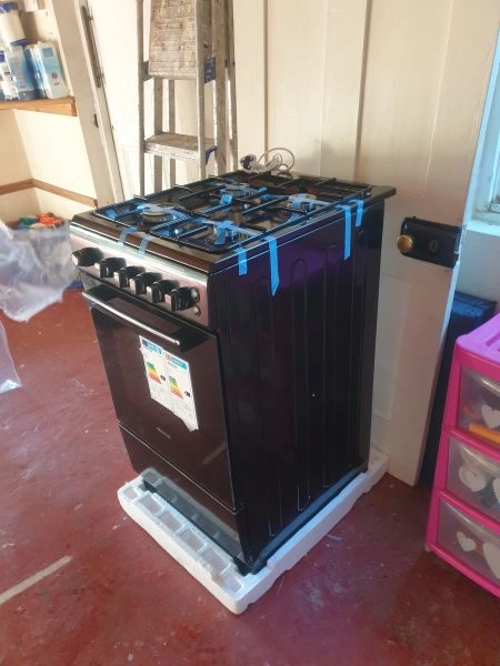 Free standing Electrolux gas oven and hob