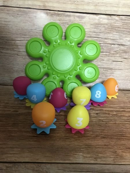 TOMY Toomies Octopals Number Sorting Baby Bath Toy