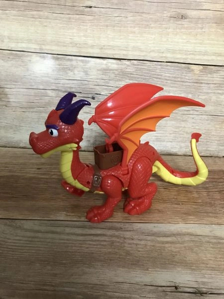 PAW PATROL Rescue Knights Sparks the Dragon