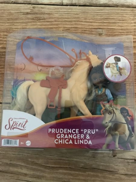 Spirit Pru Doll Brush & Chica Linda Horse