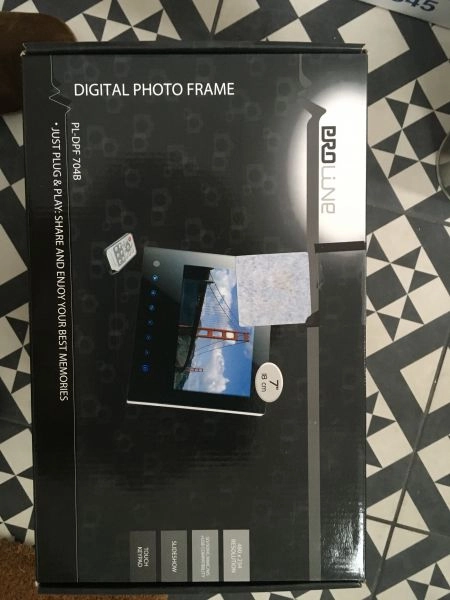 Brand New Proline Digital Photo Frame
