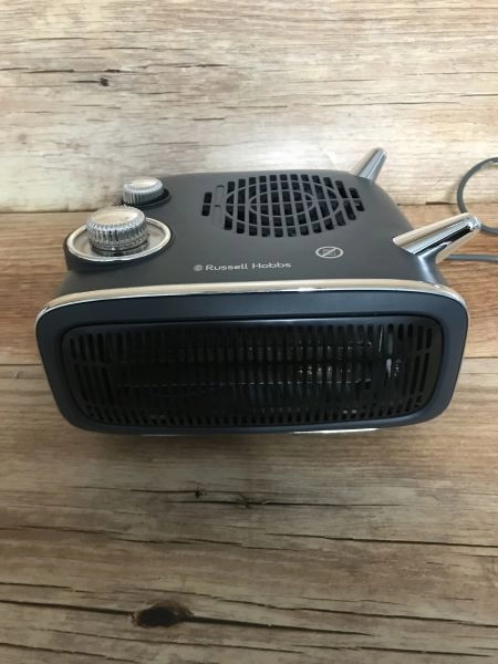 Russell Hobbs 1.8KW Electric Heater