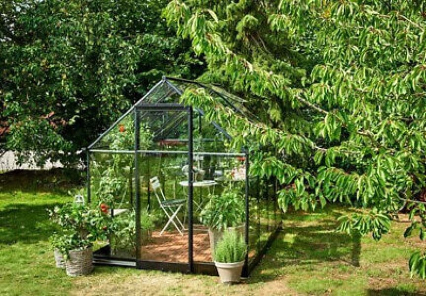 Halls 'Qube' 8ft x 6ft Aluminium Greenhouse - Brand New in Packaging w Accessories
