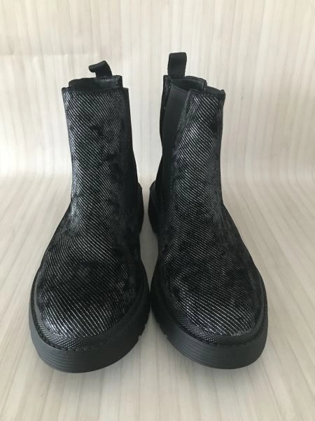 Calvin Klein suede chelsea boots