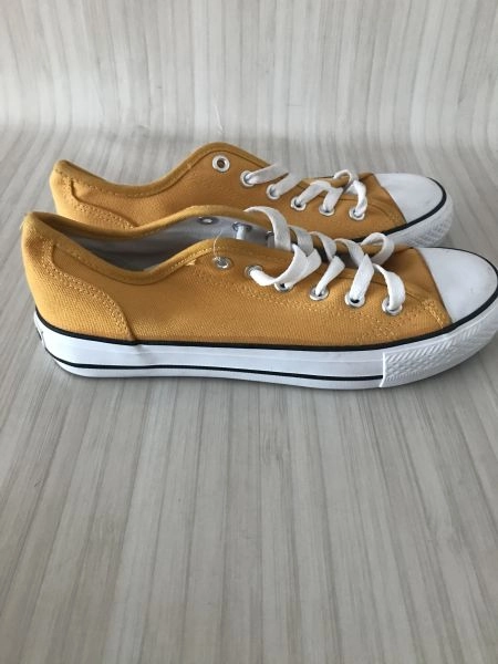 The SoulCal Canvas Low Canvas Shoes