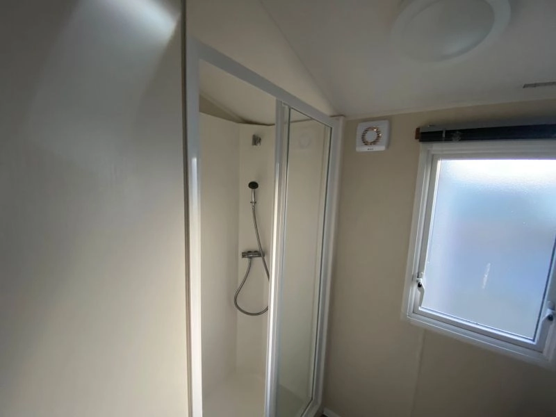 Nearly new 3 bedroom static caravan for sale ** OFF SITE **