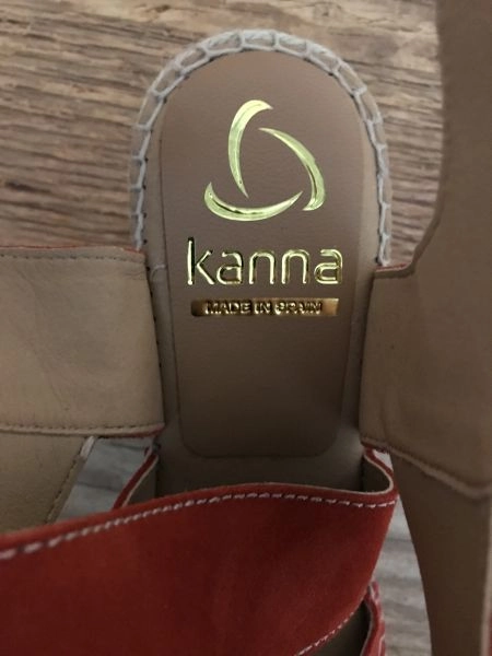 Kanna Ania Cortina Wedged Strap Sandals